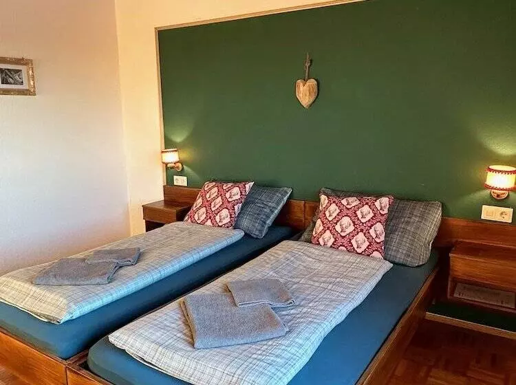 פנסיון Berggasthof Hochlitten