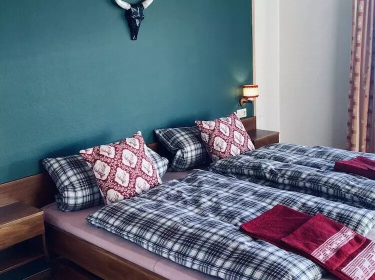 פנסיון Berggasthof Hochlitten