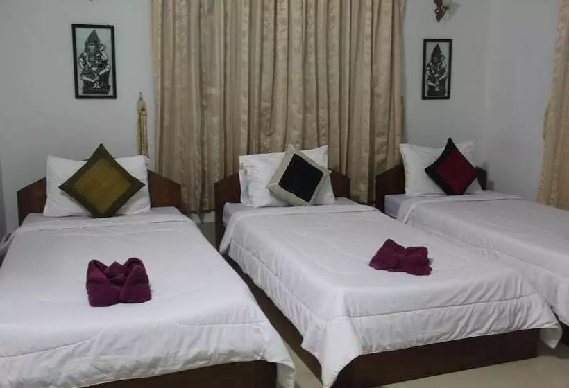 پانسیون Tropical Breeze