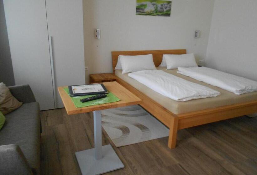 펜션 Weingut Gastehaus Palkowitsch