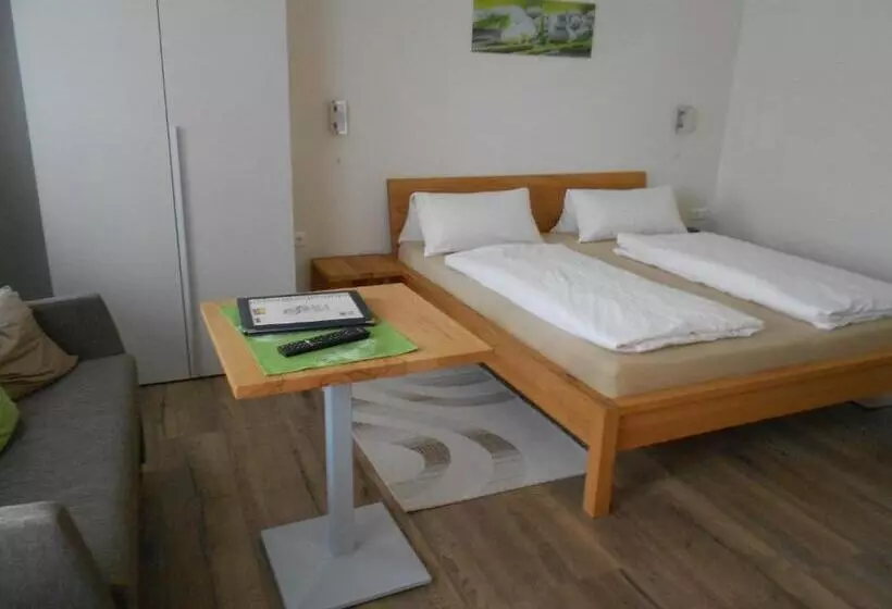 Pansiyon Weingut Gastehaus Palkowitsch