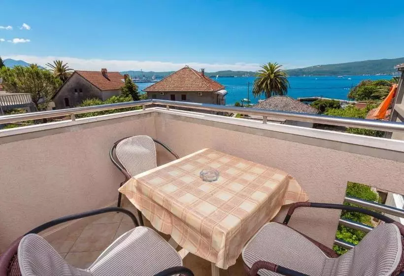 Rosic Apartments Tivat