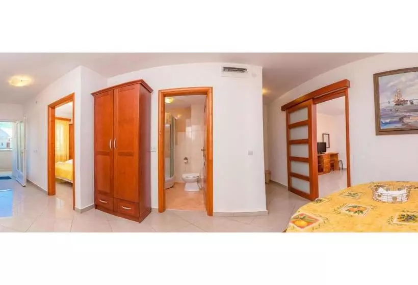 Rosic Apartments Tivat