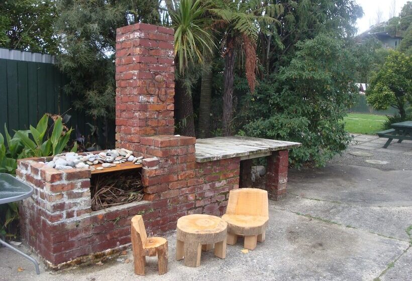 The Station House Motel