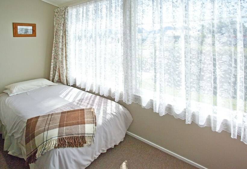 The Station House Motel