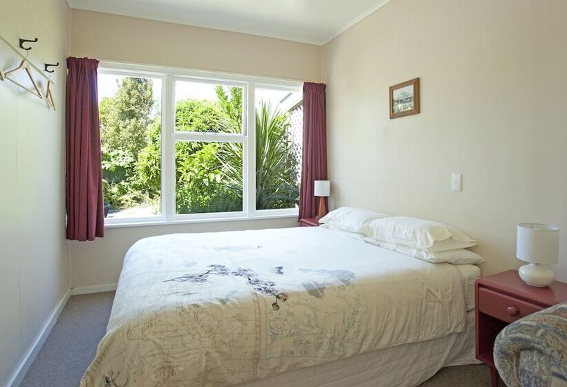 The Station House Motel