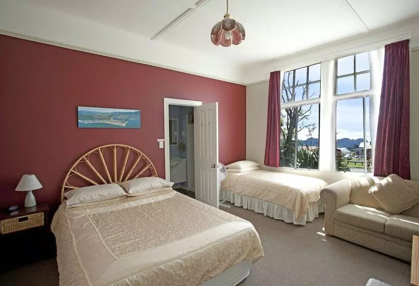 The Station House Motel