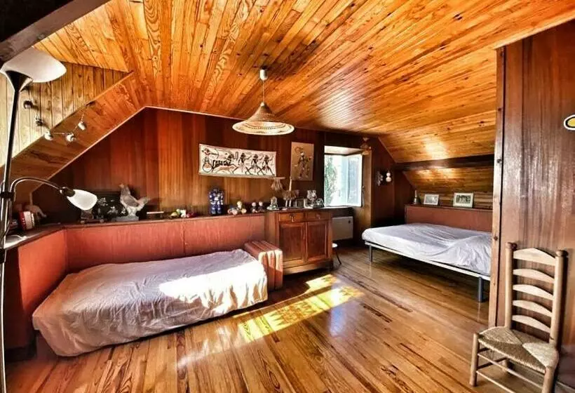 Maison De Village Avec Terrasse Et Jardin Saint Urcize