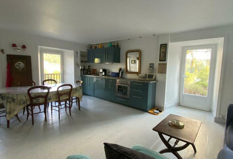 Maison De Village Avec Terrasse Et Jardin Saint Urcize