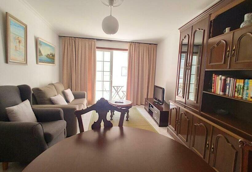 Piso Céntrico En Sanxenxo. Silgar A 2 Min Andando