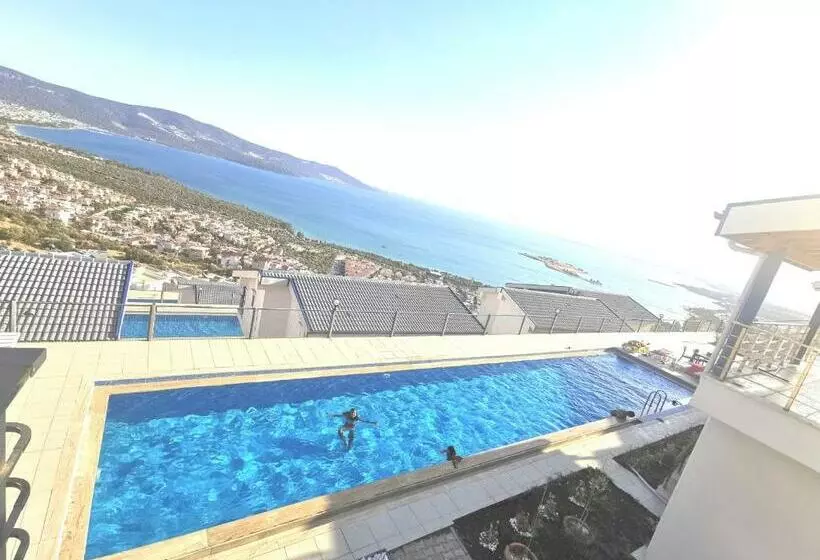 Akbük Luxury Villa