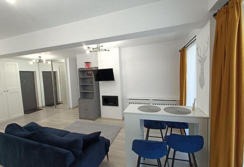 Apartament Rafinat Cu Grădină Privată