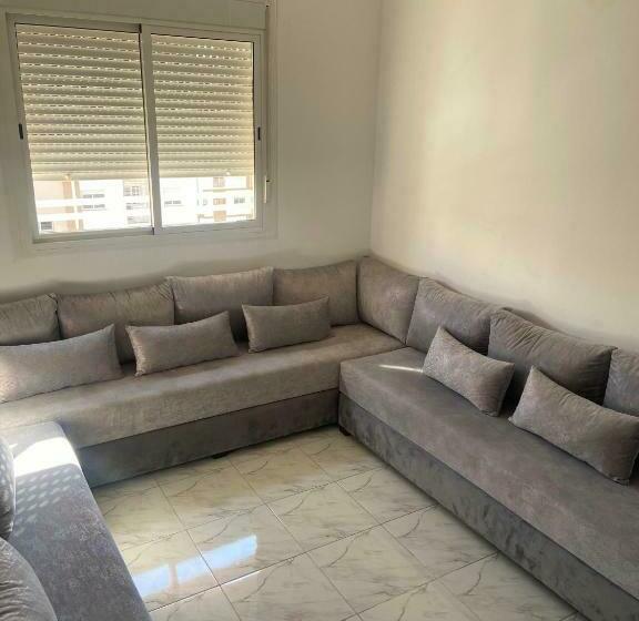 Bel Appartement à 10 Min Du Morocco Mall