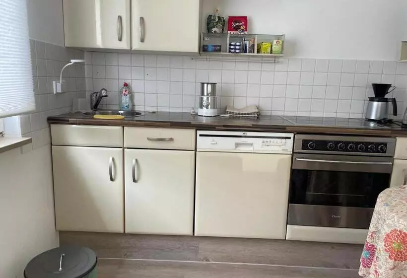 2 Zimmer Appartement