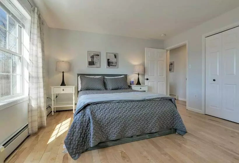 3 Br Private Pondside View New Reno [moose Lodge]