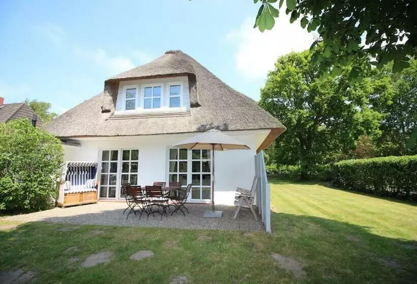 Haubarg Reetdachhaus Lüttje Haubarg