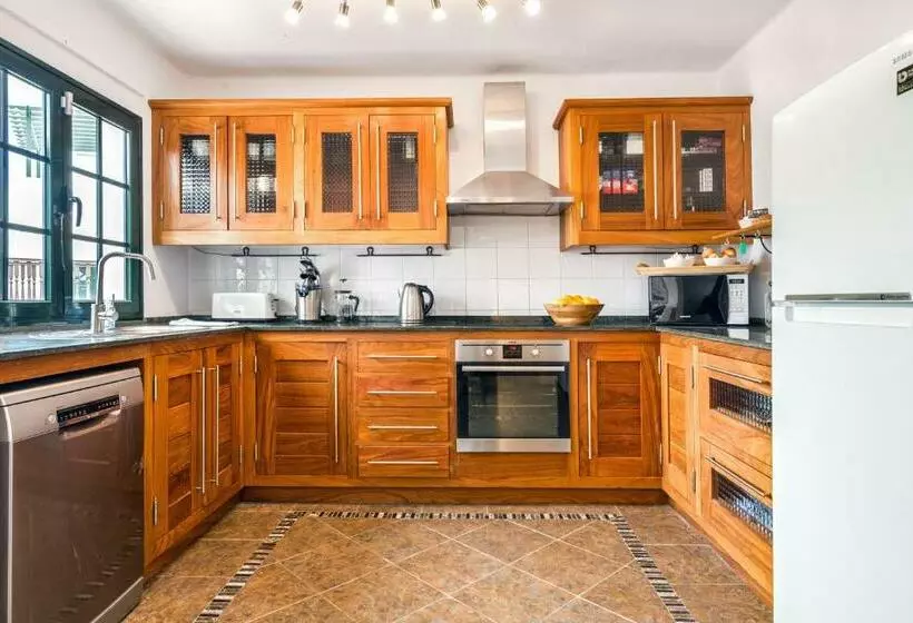 Lanzahost Villa Mimosa