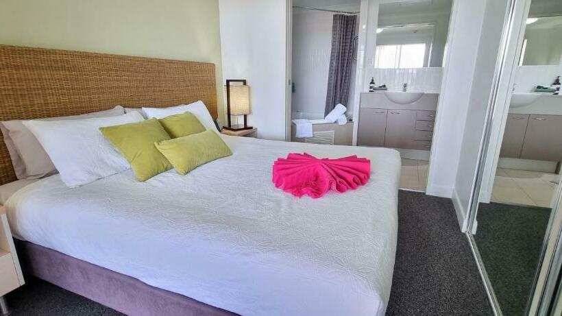 @sea   Ettalong Beach