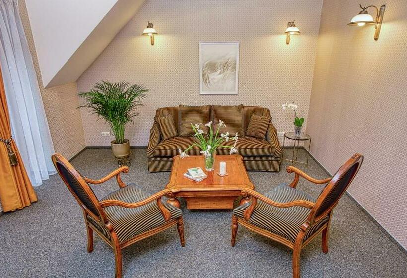 White Lily Apartment