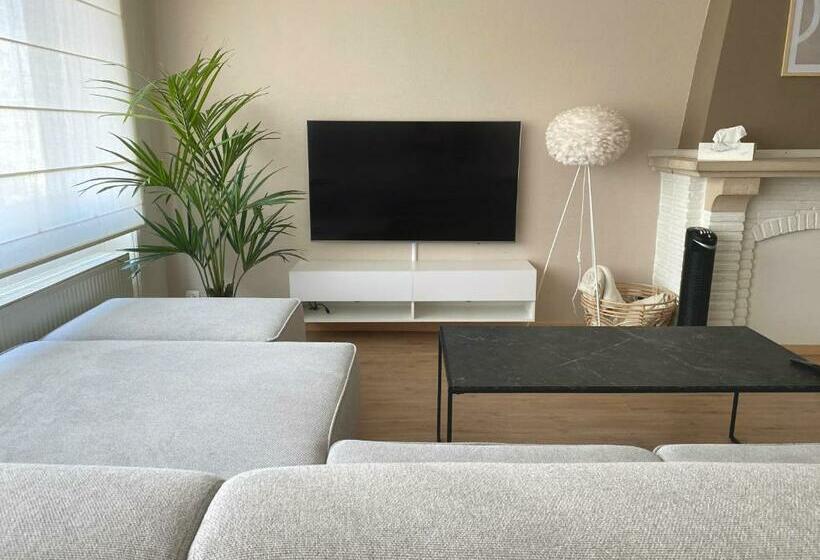 Cosy And Fully Equipped Apartment Near Antwerp