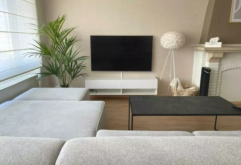 Cosy And Fully Equipped Apartment Near Antwerp