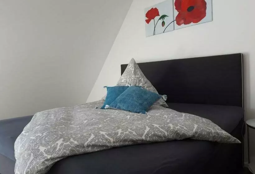 Die Französin   Ingo Telschow & Catherine Tempier Gbr