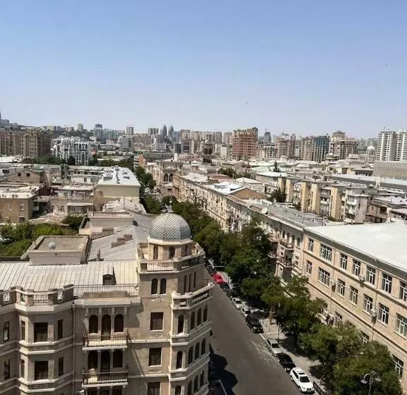 Lovely 1bedroom Flat With A Full View Of F1 Drs Zone And Flame Towers