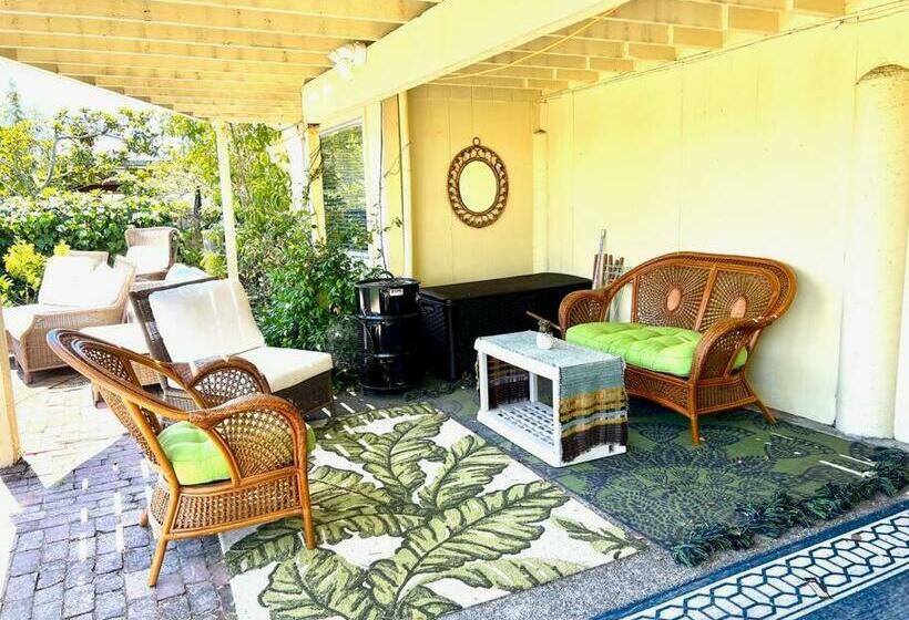 Modern, View Home On San Rafael/san Anselmo Border