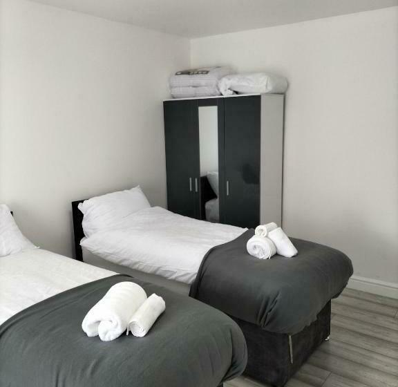 Remaj Service Accommodation, Sleep 7