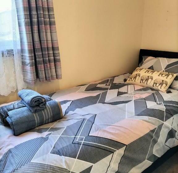 Remaj Service Accommodation, Sleep 7