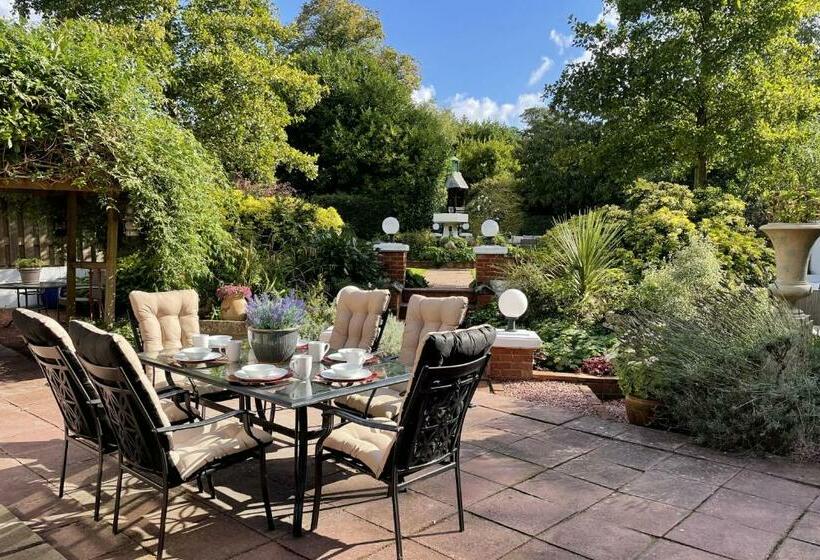 The Coach House By Bloom Stays