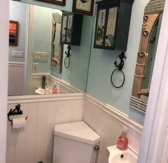 Beach House Retreats 6 Just 30 Steps From The Beach With Rooftop Hot Tub And Gourmet Kitchen