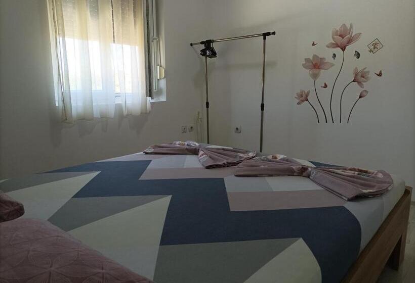 Ceca Apartment