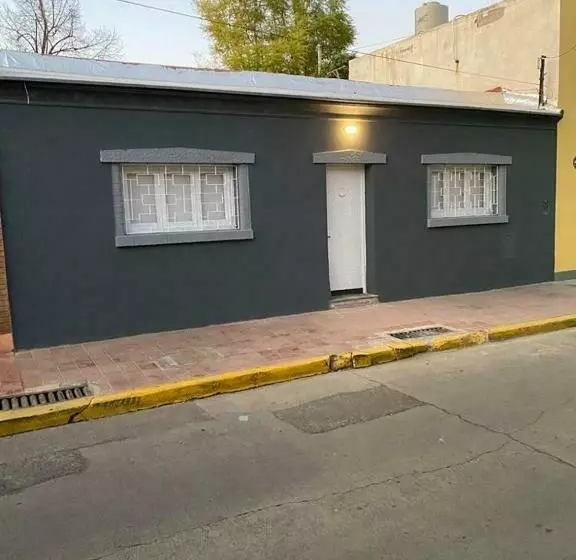 Casa Bº Bombal, Capital. A Mts Microcentro