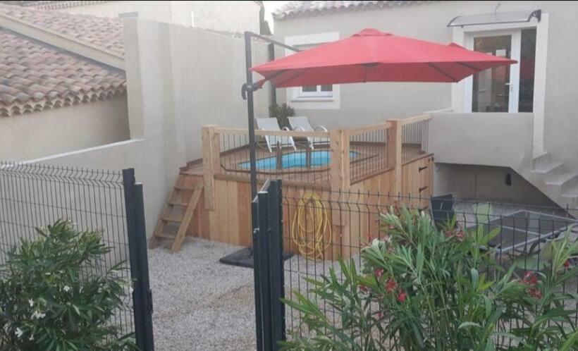 Charmante Maison De Village Au Centre De Mouries