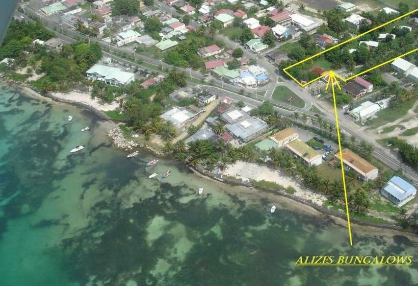 Alizes Bungalows Sarl   Location Bungalow Cerise 1