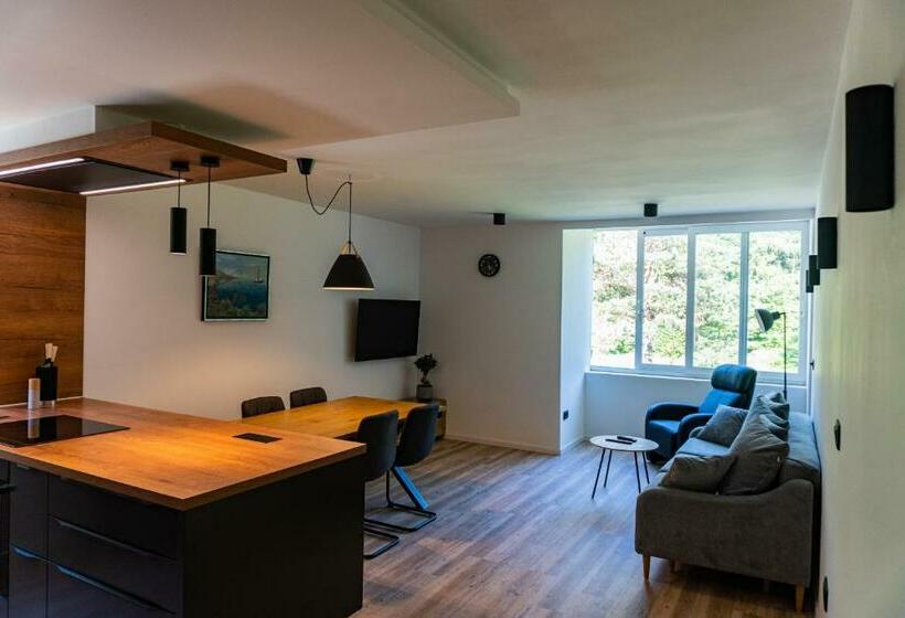 Modern Apartment Leon