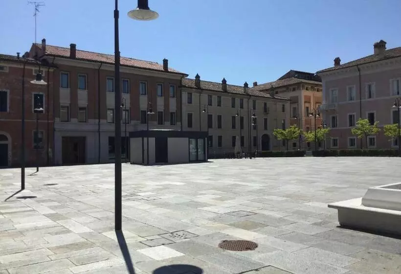 Monolocale Via Rasponi