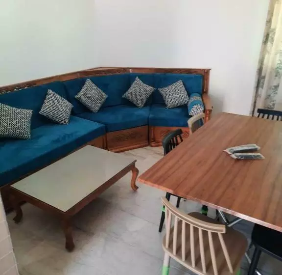 Mourad Place