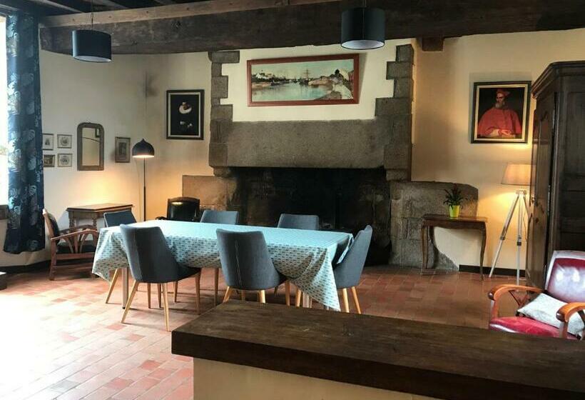 Le Manoir De La Lande