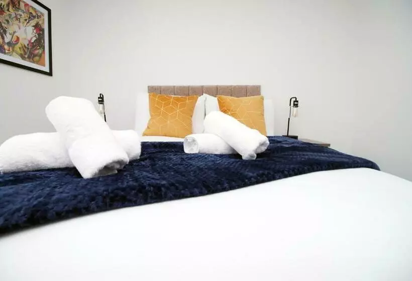 Luxury City Loft Apartment! Great Location