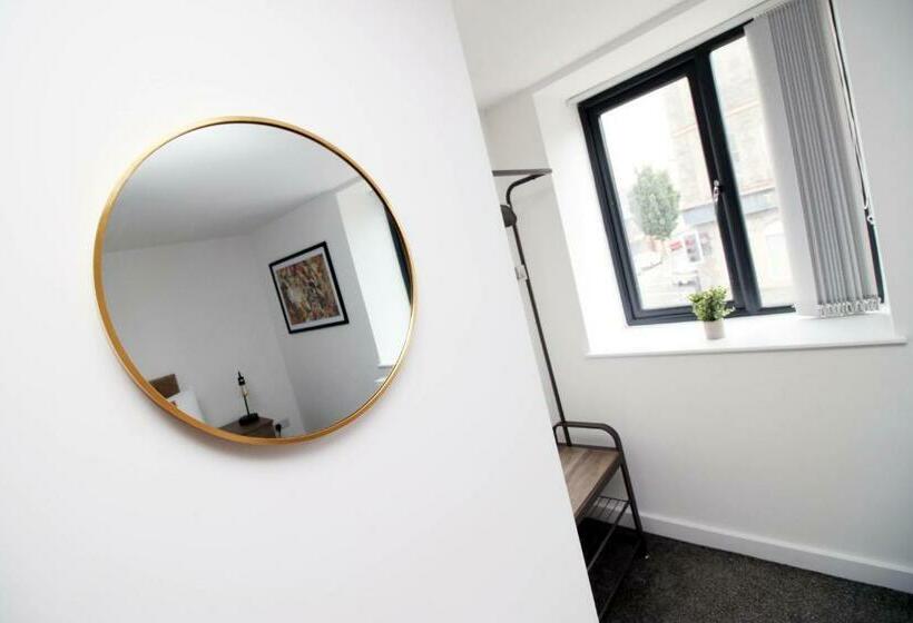 Luxury City Loft Apartment! Great Location