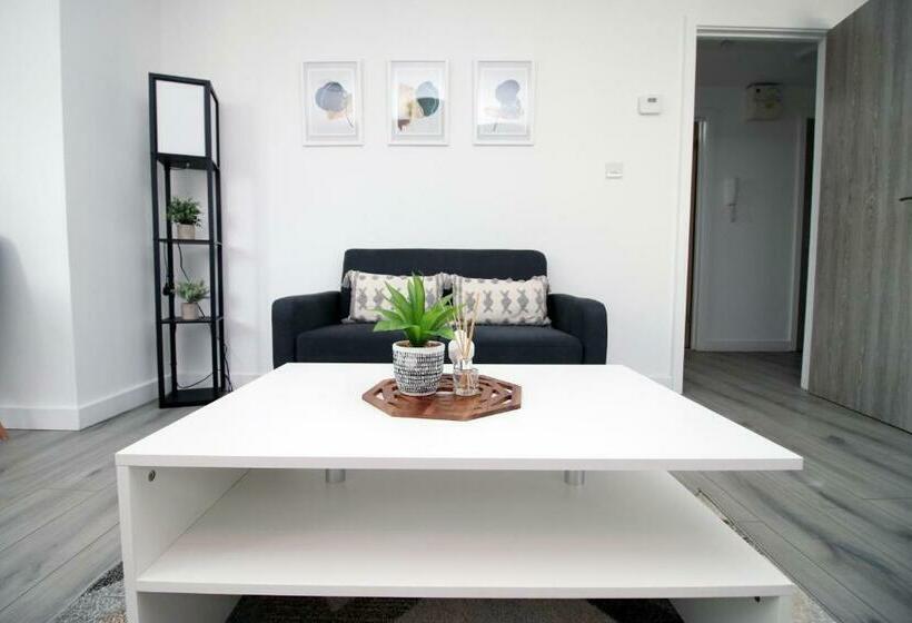 Luxury City Loft Apartment! Great Location