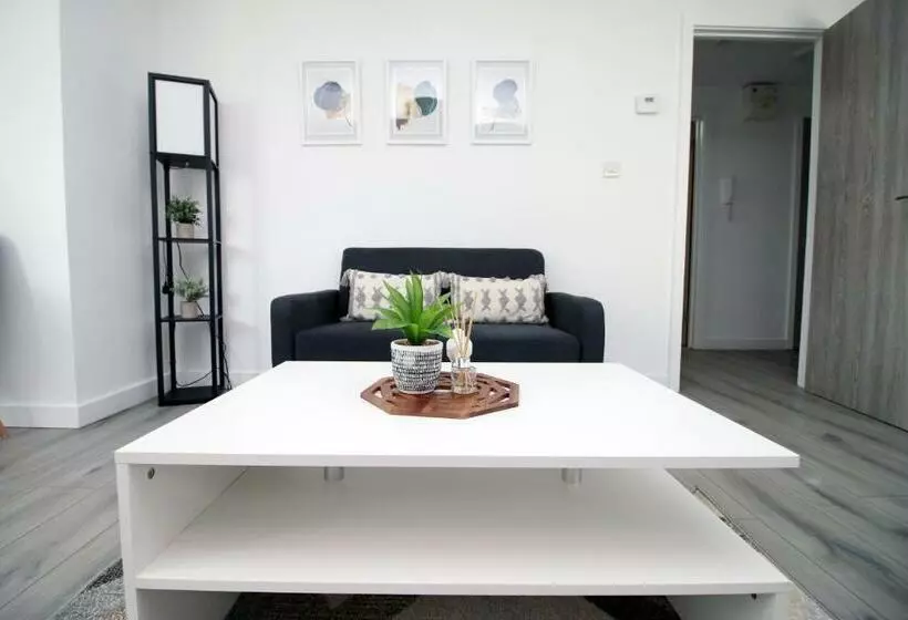 Luxury City Loft Apartment! Great Location