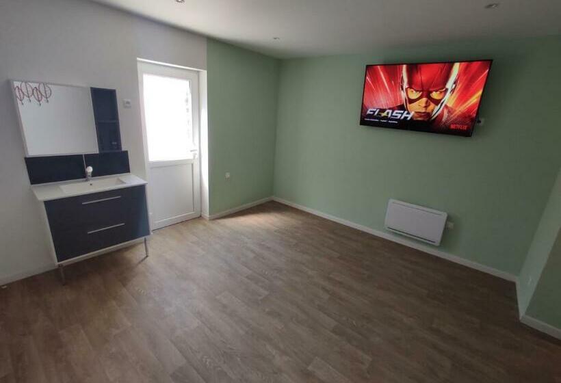 Ng Suitehome   Lille I Roubaix Centre I Coq Français   Balnéo   Netflix   Wifi