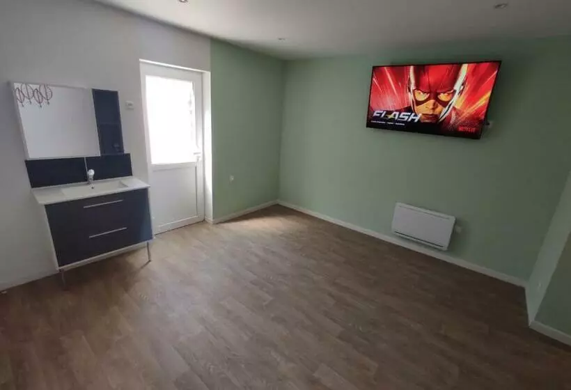 Ng Suitehome   Lille I Roubaix Centre I Coq Français   Balnéo   Netflix   Wifi