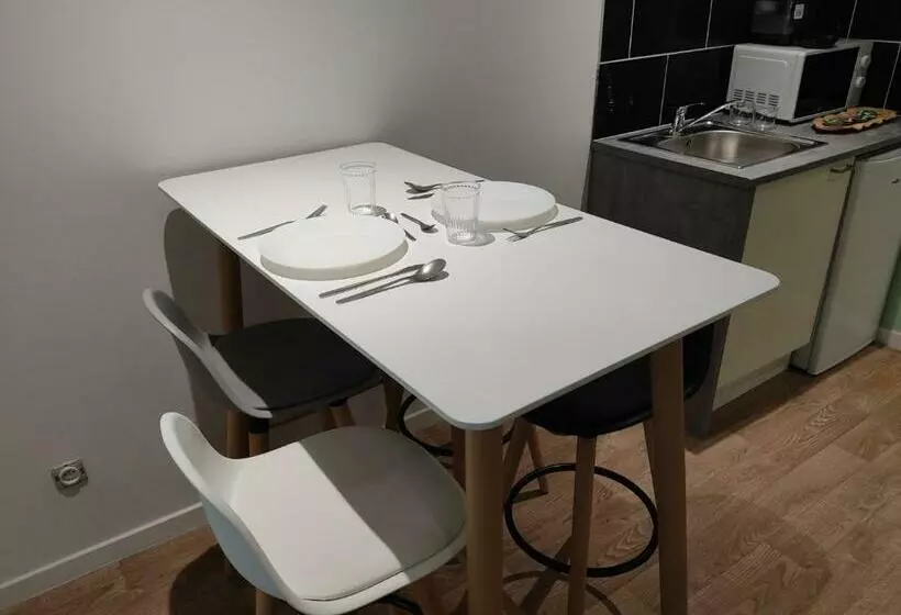 Ng Suitehome   Lille I Roubaix Centre I Coq Français   Balnéo   Netflix   Wifi