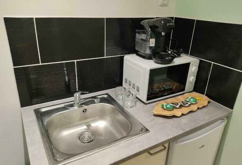 Ng Suitehome   Lille I Roubaix Centre I Coq Français   Balnéo   Netflix   Wifi