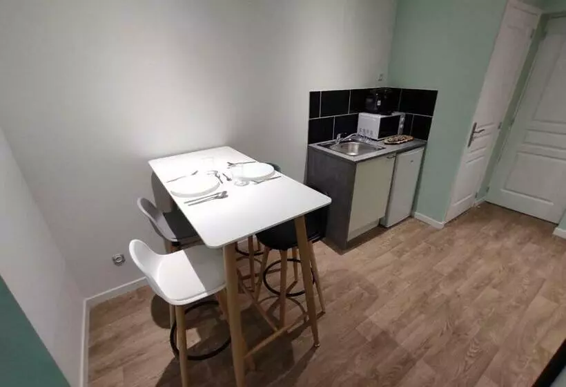 Ng Suitehome   Lille I Roubaix Centre I Coq Français   Balnéo   Netflix   Wifi