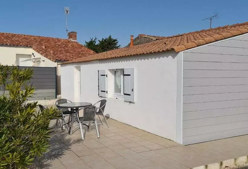 Charmante Maison Rénovée Avec Jardin Commun, Proche Plage Et Commerces, Idéale Pour 2 Personnes   Fr